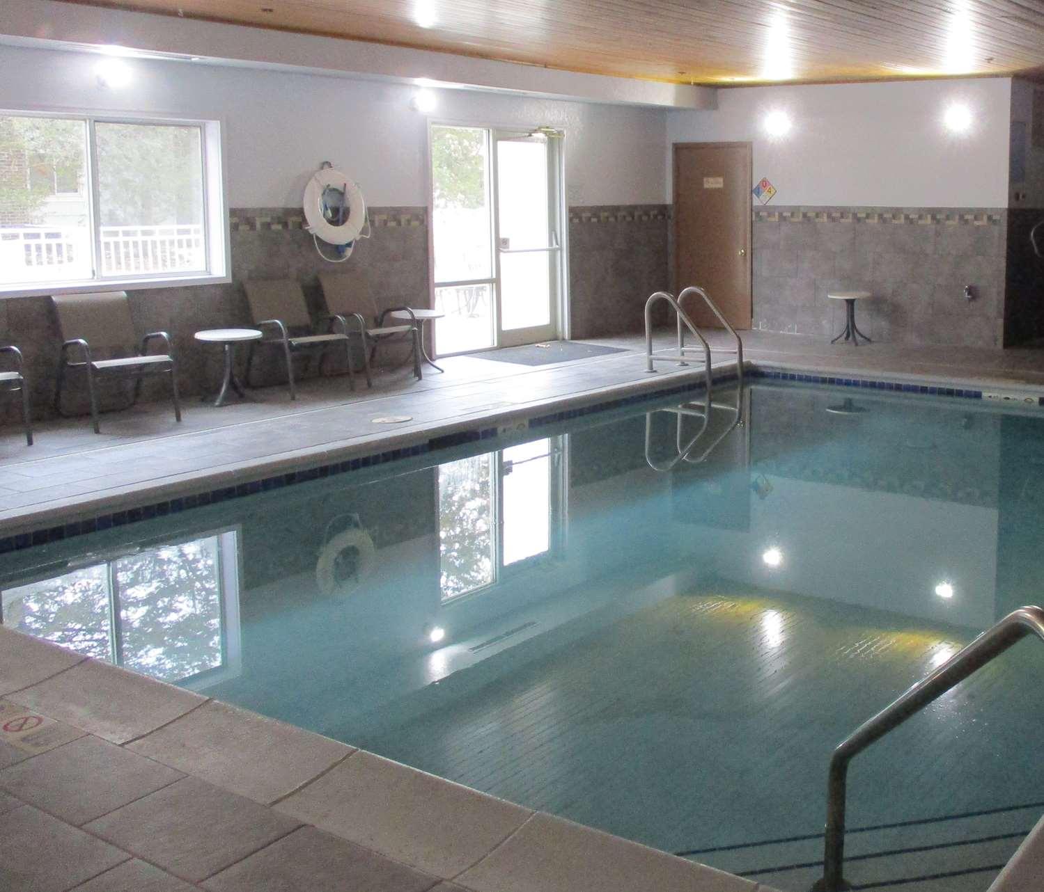 Western & Hotel 3*